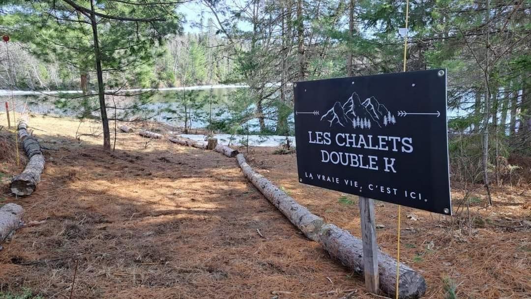 Les Chalets Double K # 2 Saint-Alexis-des-Monts Exteriér fotografie